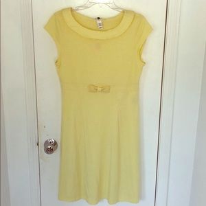 Butter Yellow Trend. H&M  vintage retro style scoop neck dress